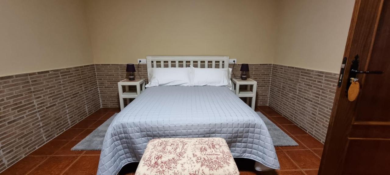 Apartamento Turistico "El Rincon De La Pernila" Гвадалупе Экстерьер фото