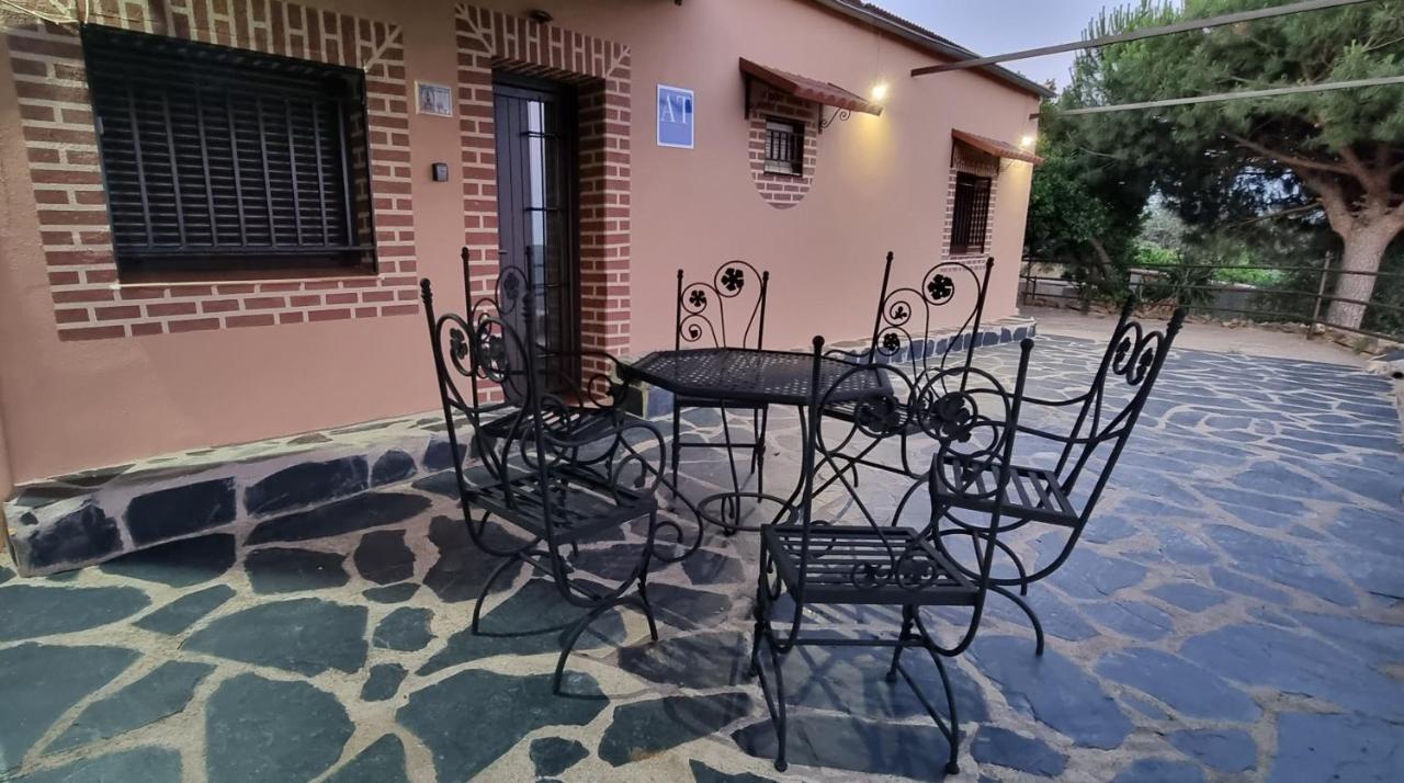 Apartamento Turistico "El Rincon De La Pernila" Гвадалупе Экстерьер фото