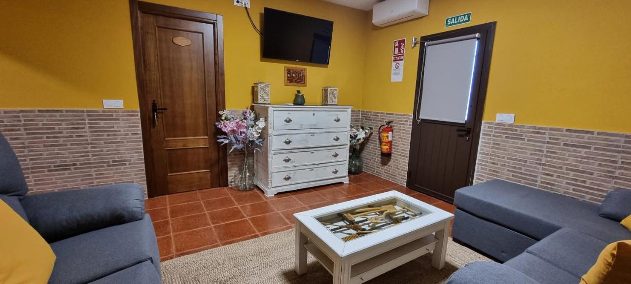 Apartamento Turistico "El Rincon De La Pernila" Гвадалупе Экстерьер фото