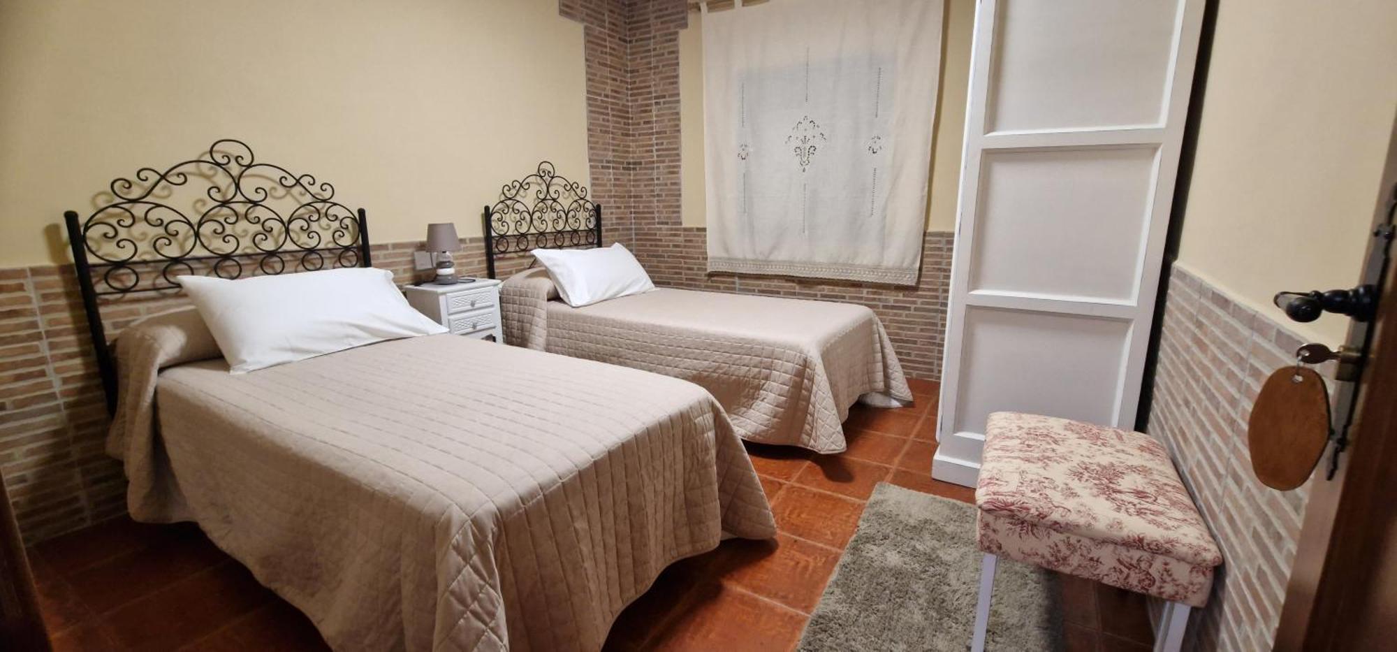Apartamento Turistico "El Rincon De La Pernila" Гвадалупе Экстерьер фото